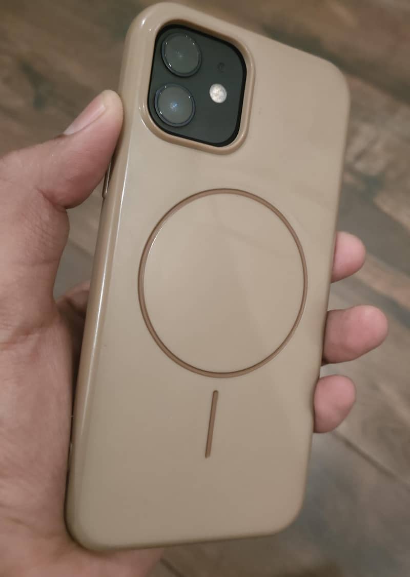 Apple iPhone 12 1