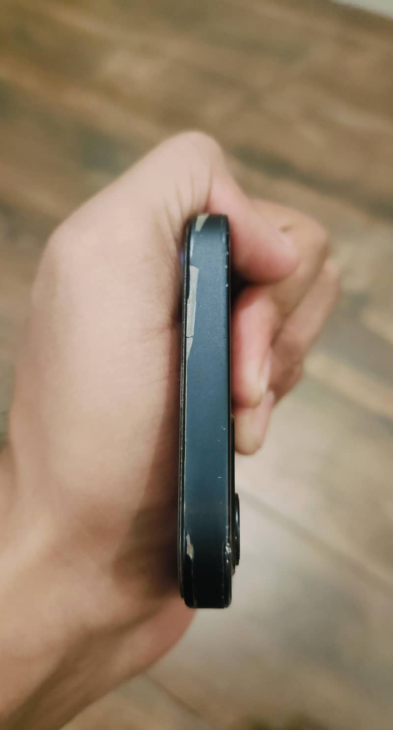 Apple iPhone 12 5