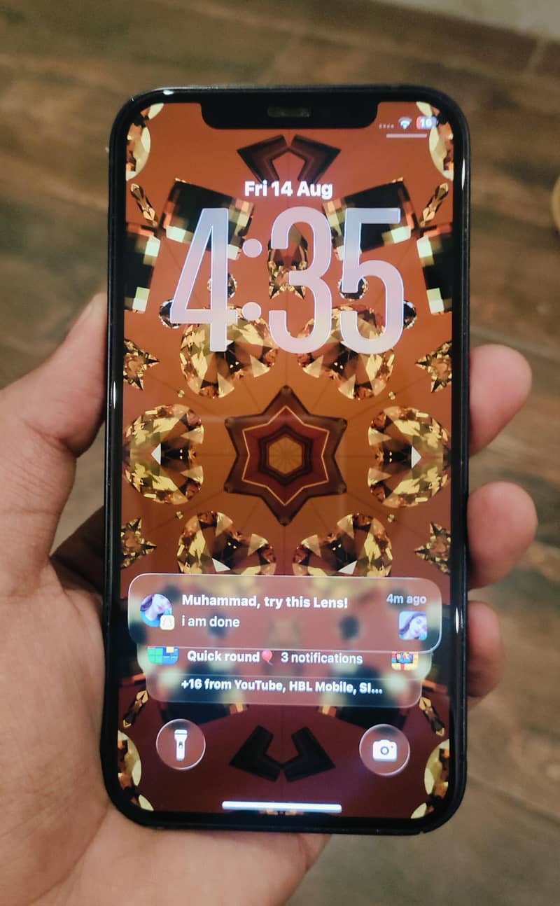 Apple iPhone 12 9
