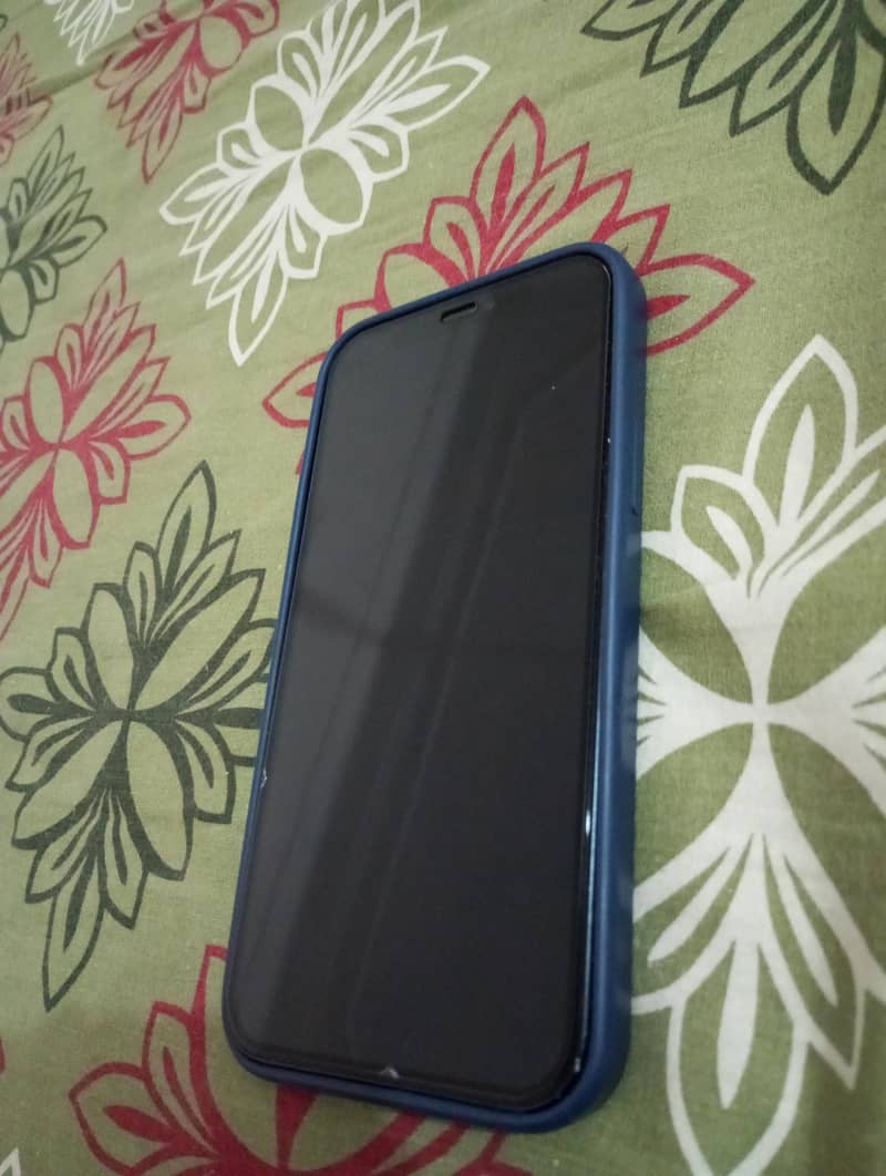 Apple iPhone 12 1