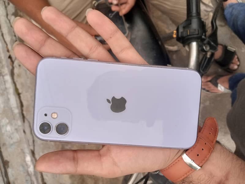 Apple iPhone 11 1