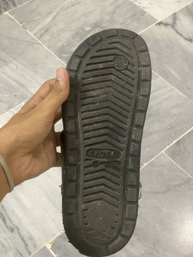 Crocs flip flops 2