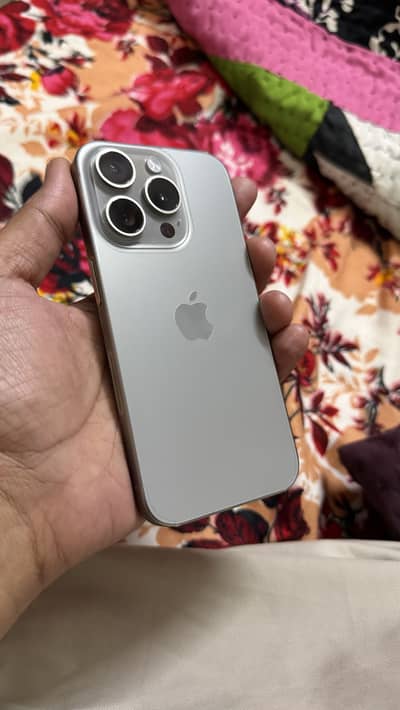 Apple iPhone 15 Pro
