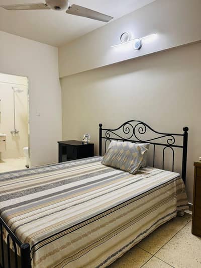 iron bed with mattres