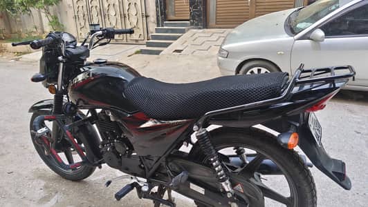 Suzuki GR 150 Model 2023