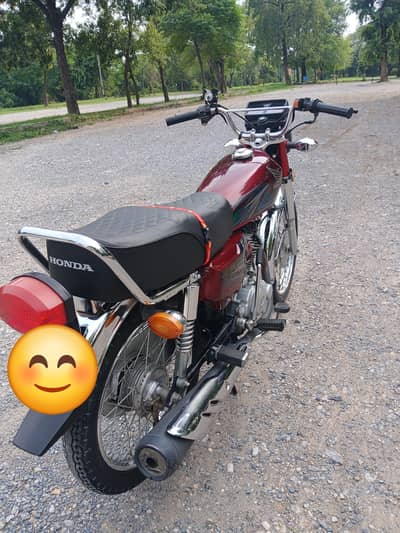 Honda CG 125 2023 | Islamabad 2024 Registered | One Hand | No Work