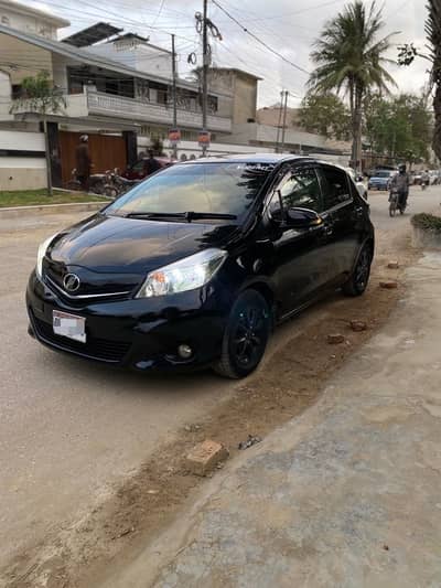 Toyota Vitz Jewella 2012/15 Brown Interior