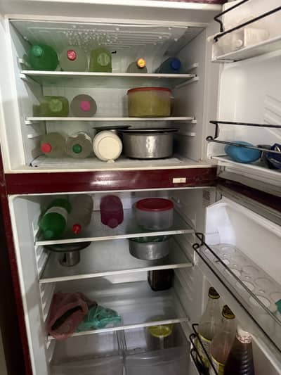 Medium size condition good fridge home mirror wala