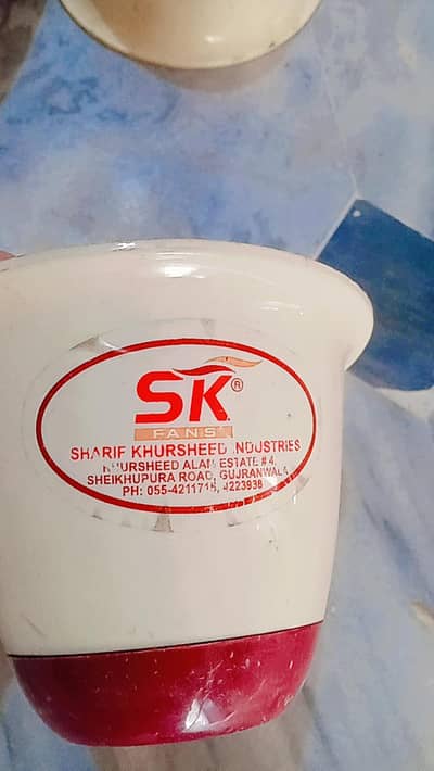 3 sk ceiling fan only one year used