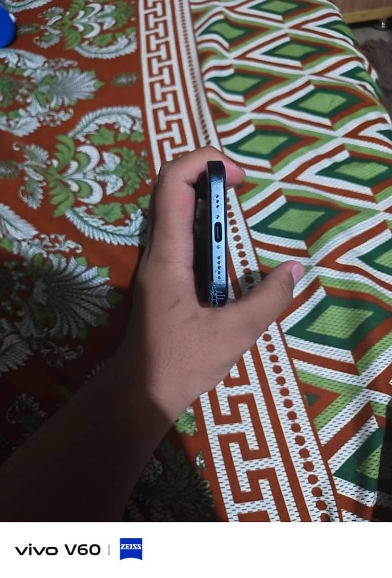 Apple iPhone 15 0