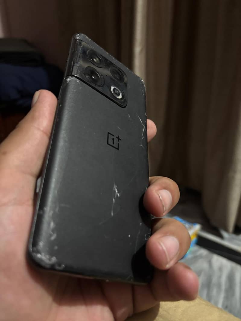 One Plus 10 Pro 3
