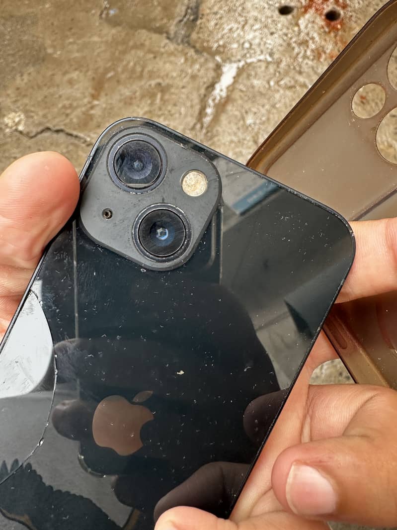 Apple iPhone 13 9