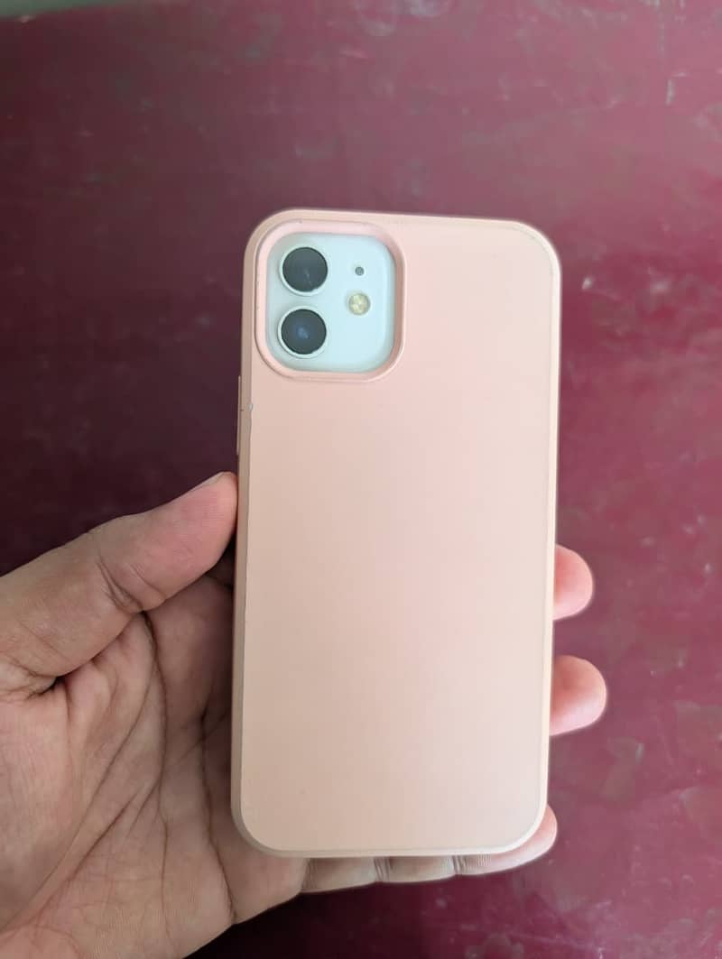 iPhone 12 11