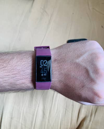 ⌚ Fitbit Charge 4 Smart Fitness Band