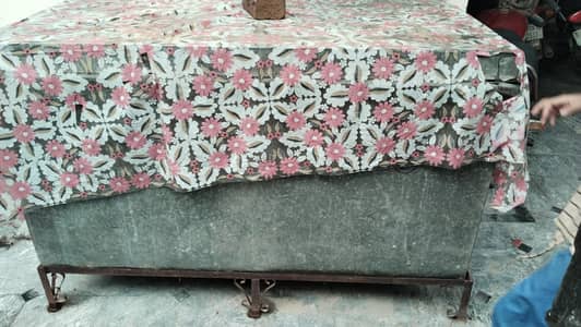 paiti for sale with stand