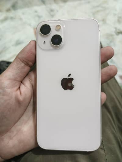 Apple iPhone 13
