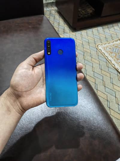 Tecno spark 4