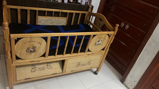 Wooden Baby Crib with Storage & Lockable Wheels – Excellent Condition