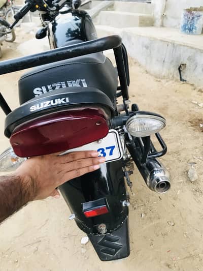 Suzuki GS SE 150