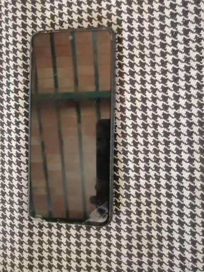 Tecno Camon 18