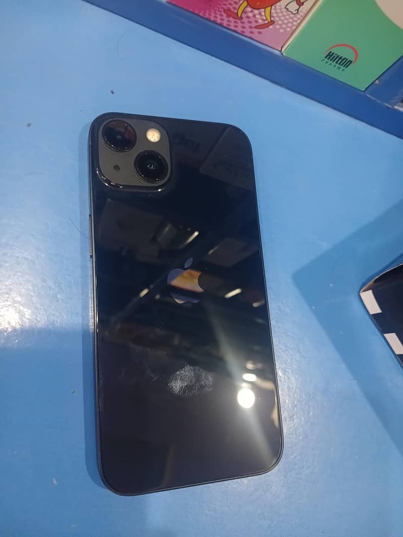 Apple iPhone 13 1