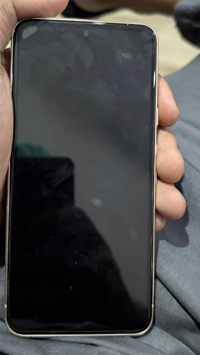 Google Pixel 8 5