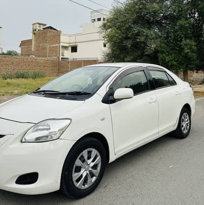Toyota Belta 2006