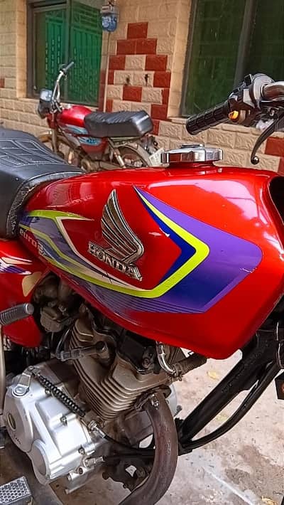 Honda CG 125 2017A  Total pack hai 2nd owner