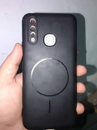 vivo y 19 ram 8.256 GB hai