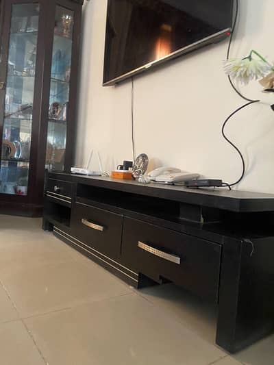 LCD Table