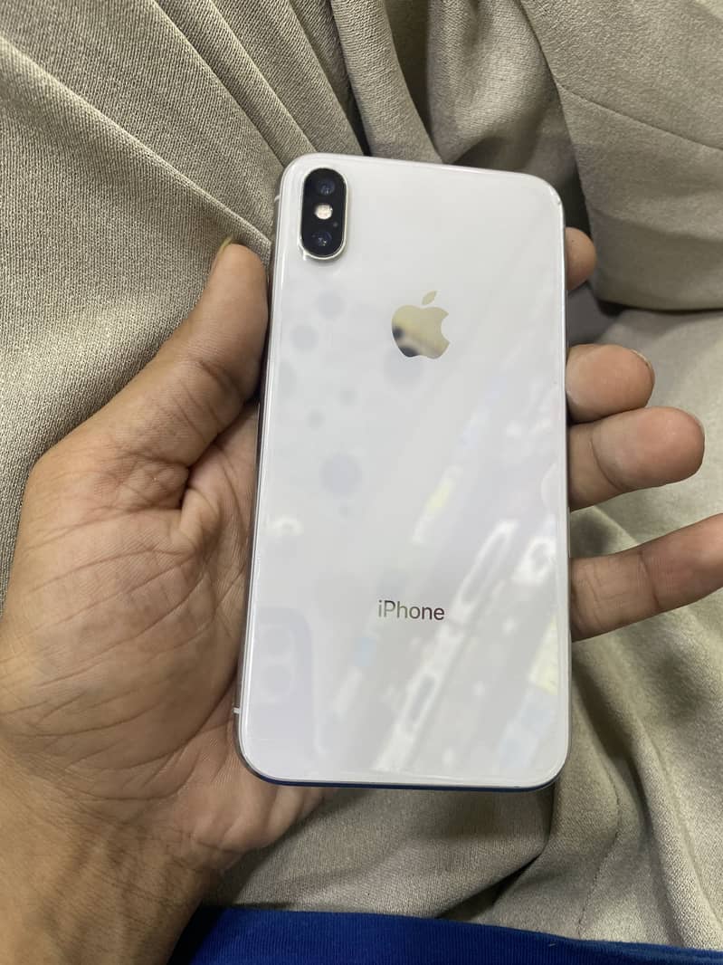 Apple iPhone X 3