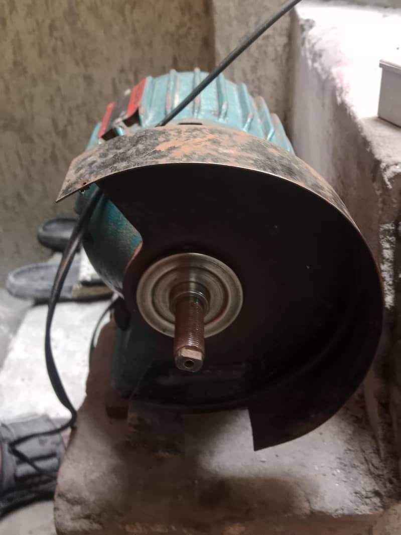 Bench grinder 1