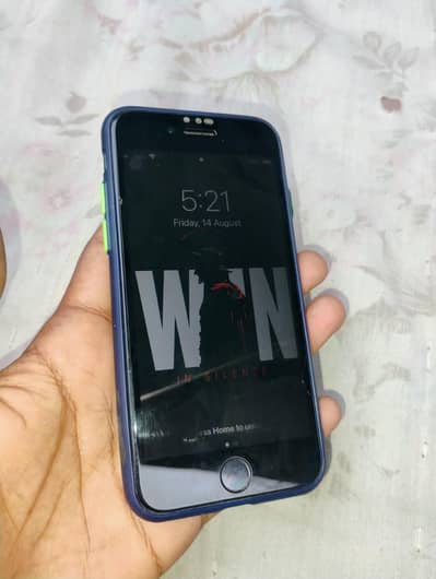 Apple iPhone 7