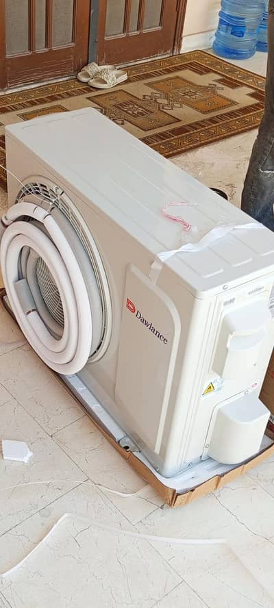 split Ac like brand new condition 03333249606