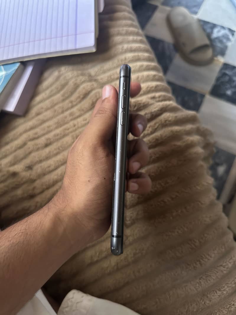 Apple iPhone 11 2