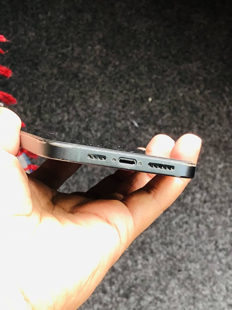 Apple iPhone 12 Pro Max 3