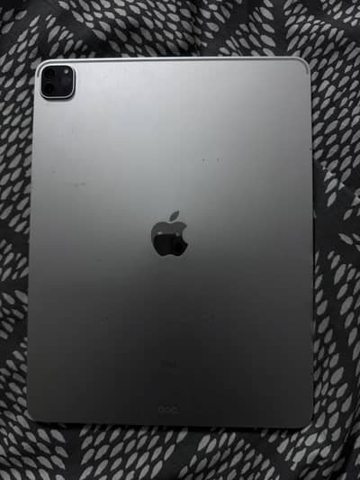 Apple ipad pro 12”9 with box
