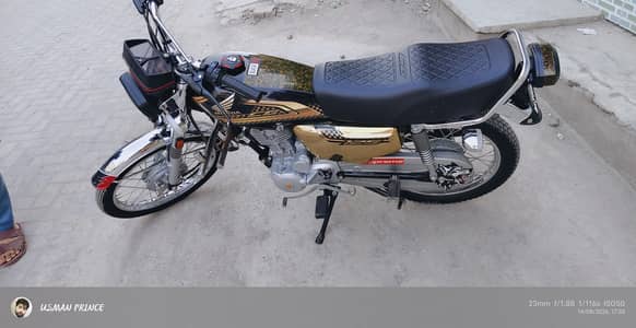 Honda 125 gold edition black colour