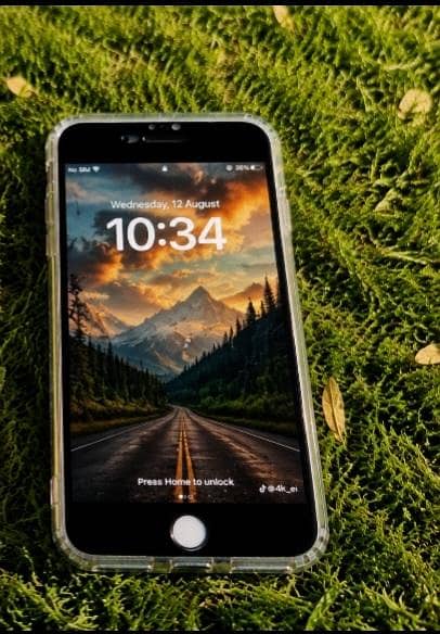 Apple iPhone 8 Plus 1