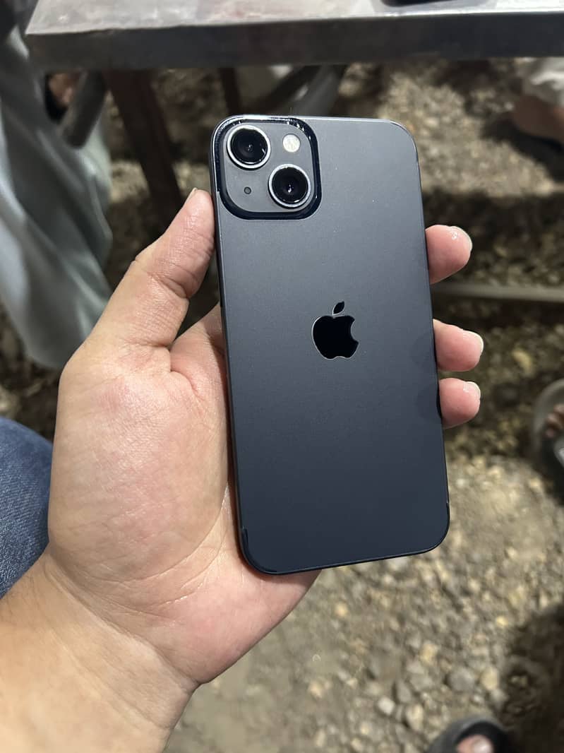 Apple iPhone 13 3