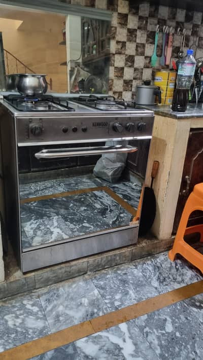 Gas oven and stove