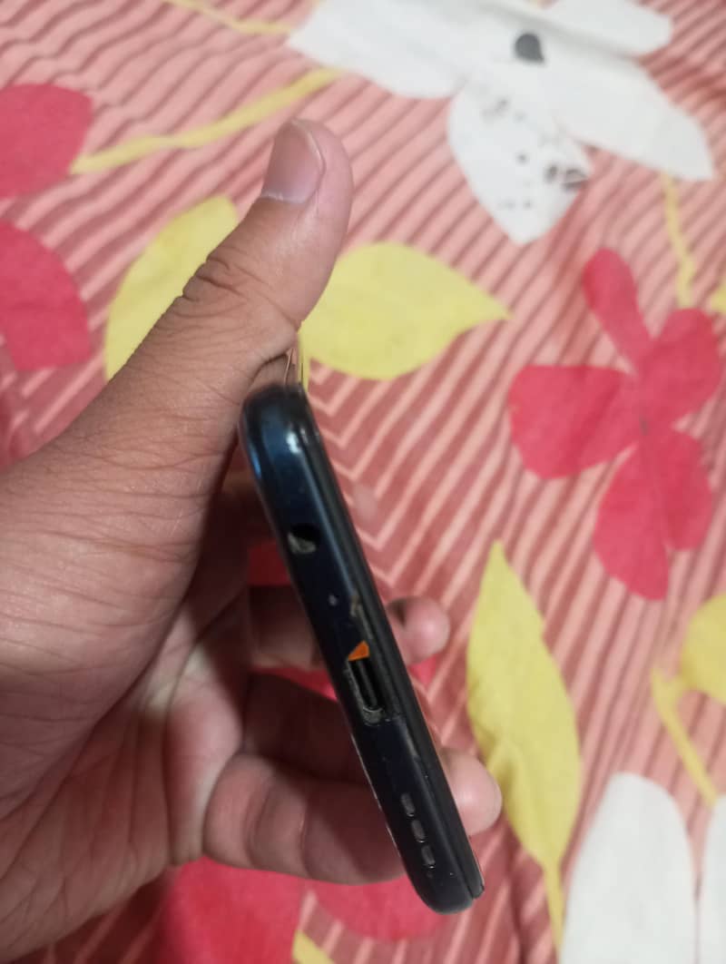 Tecno Camon 18T 3