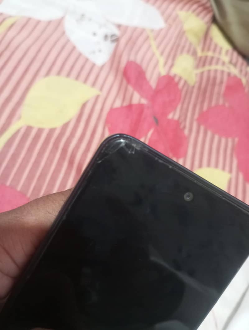 Tecno Camon 18T 4