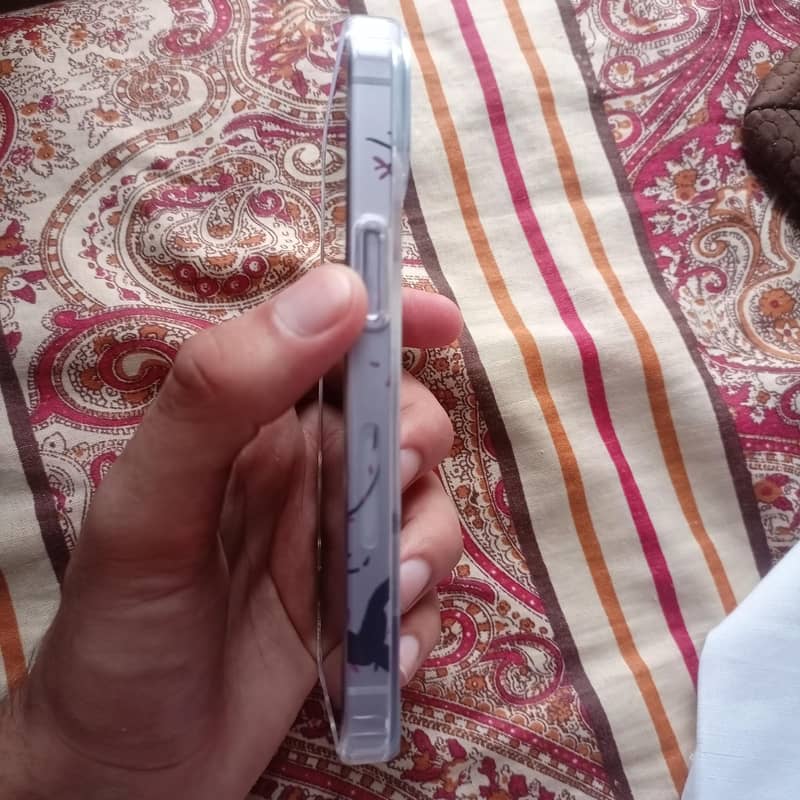 Apple iPhone 14 1