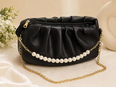 Black Pearl Chain Shoulder Bag