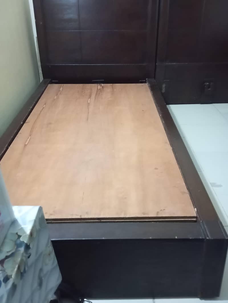 Single bed 1