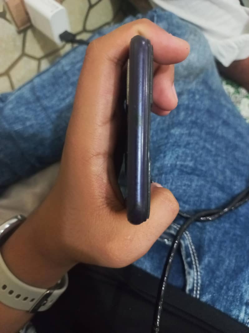 OPPO A3s 3