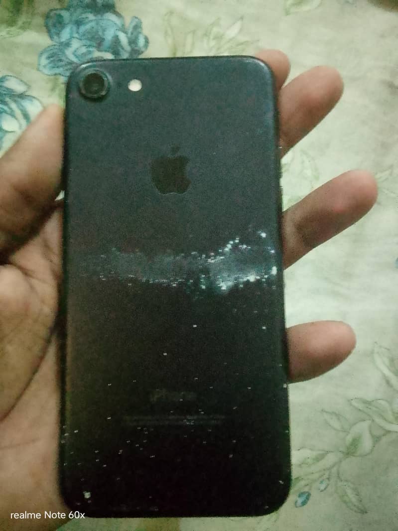 Apple iPhone 7 1