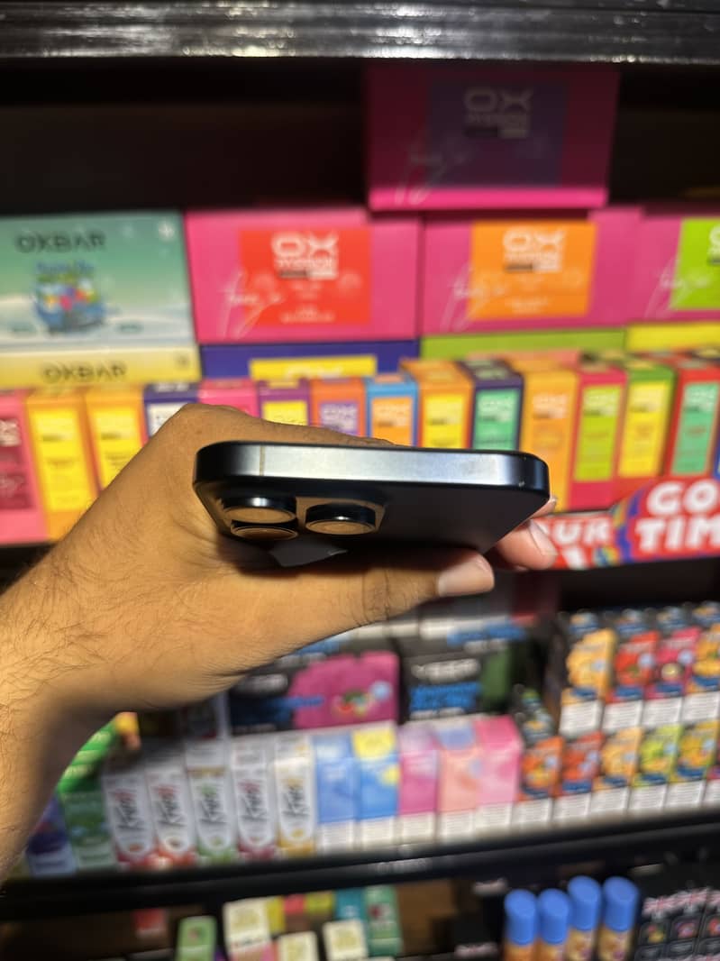 Apple iPhone 15 Pro Max 0