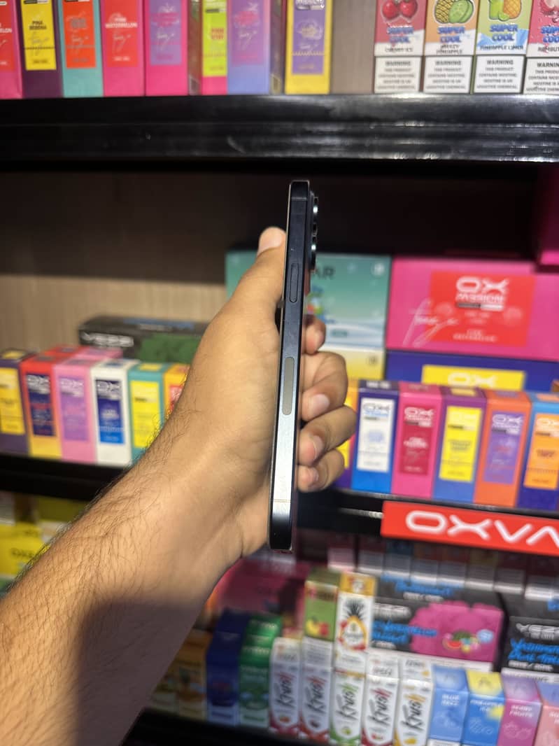 Apple iPhone 15 Pro Max 1